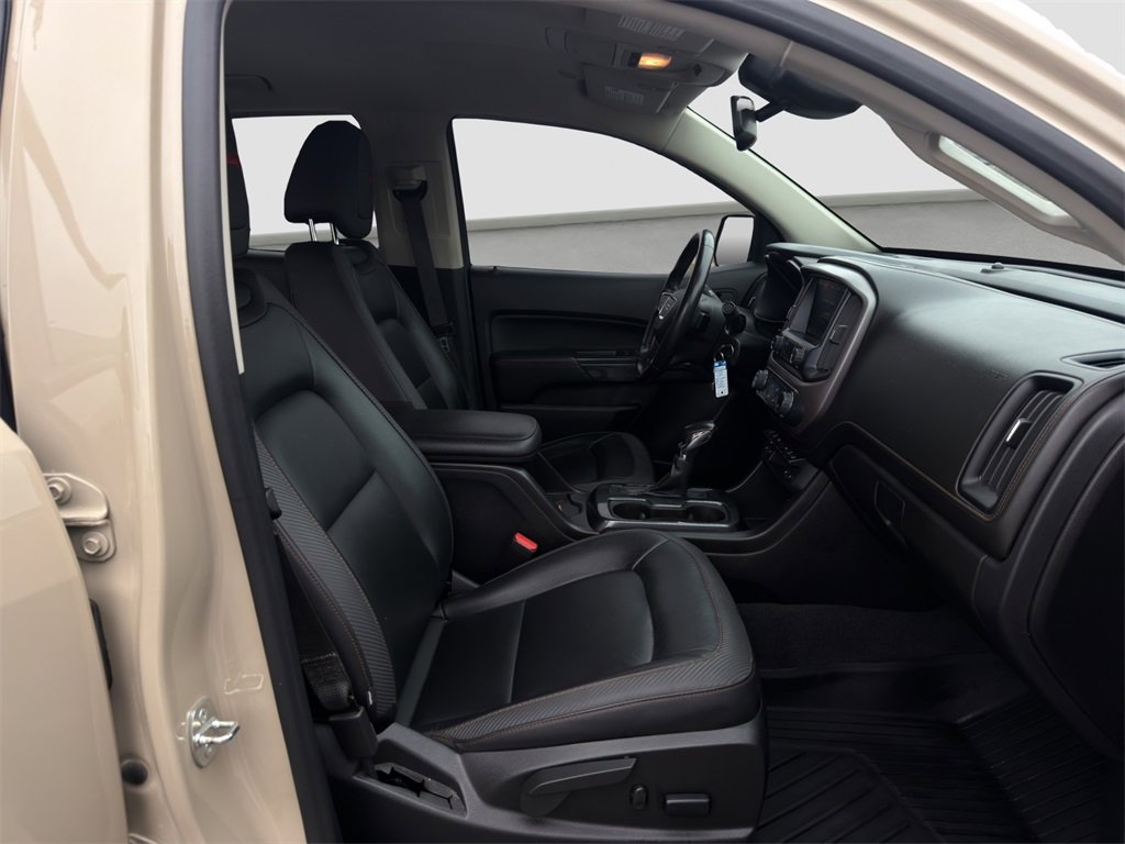 Used 2022 GMC Canyon AT4 image 18