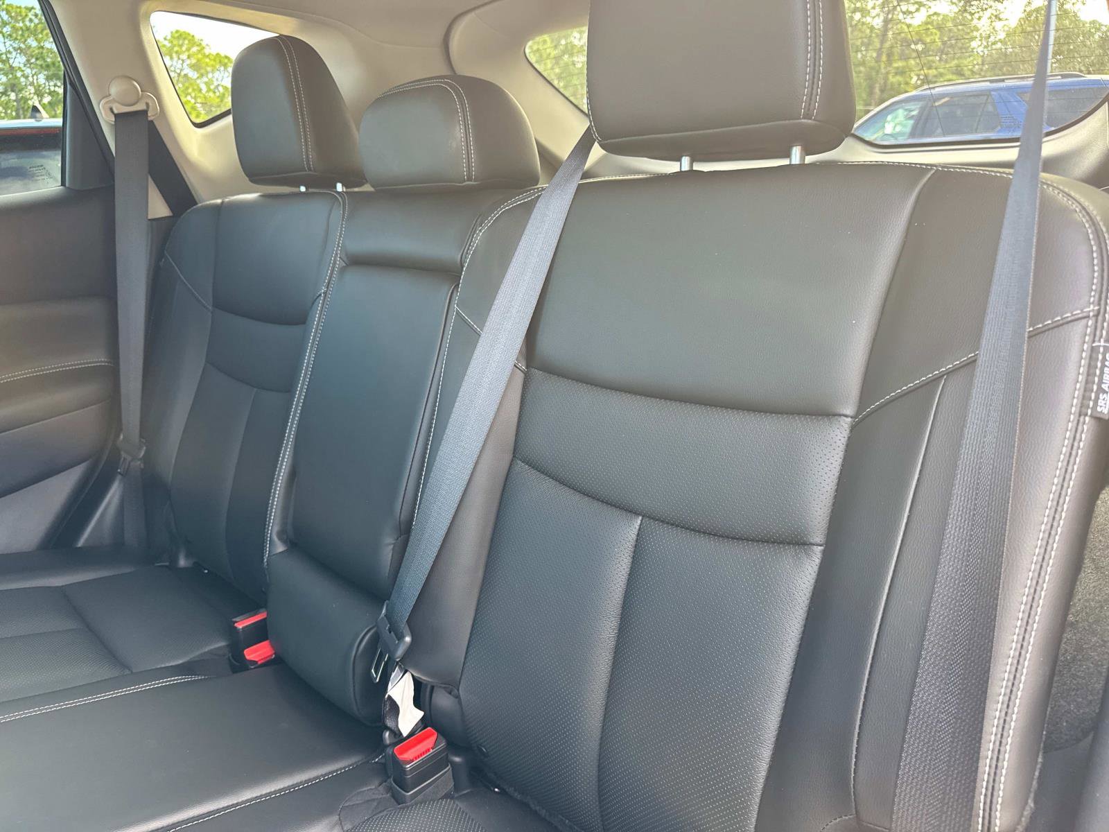 Used 2022 Nissan Murano SL w/ SL Moonroof Package image 13