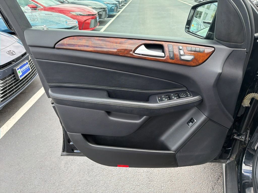 Used 2019 Mercedes-Benz GLS 450 4MATIC image 22