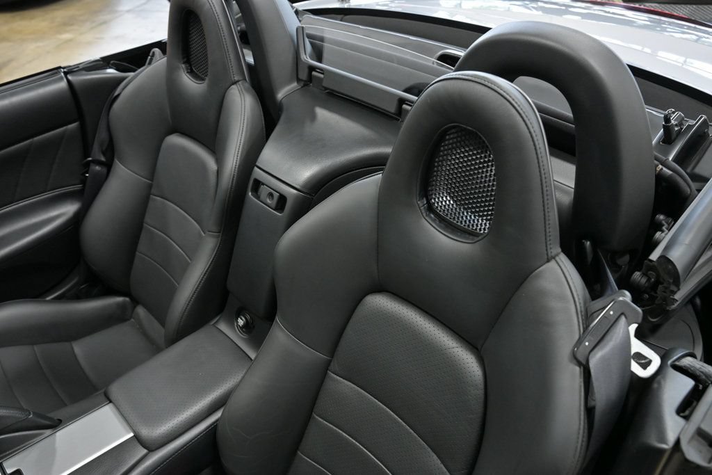 Used 2005 Honda S2000 image 32