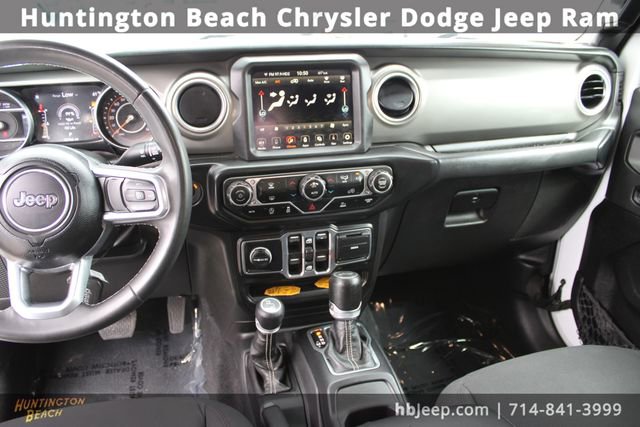 Used 2023 Jeep Wrangler Sahara image 14