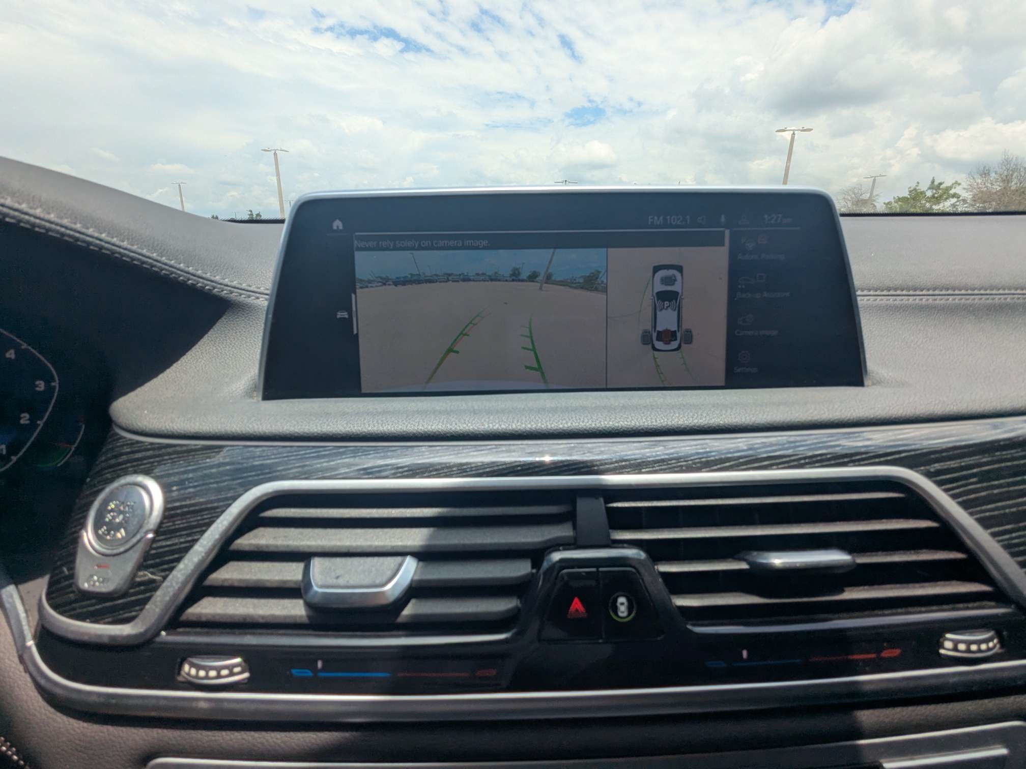 Used 2022 BMW 750Li xDrive AWD/4WD image 23