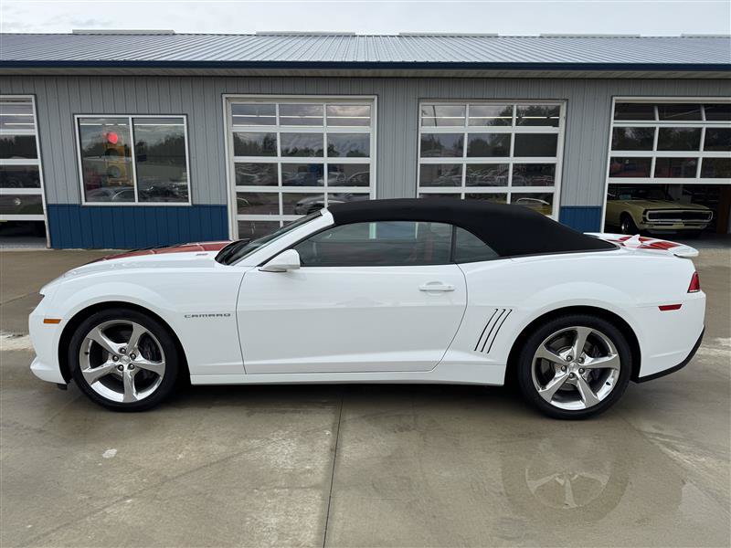 Used 2015 Chevrolet Camaro SS w/ RS Package RWD image 5