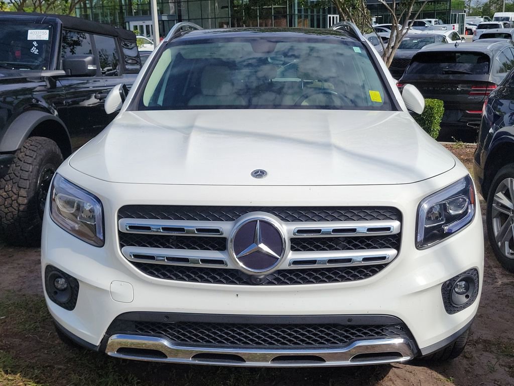 Used 2021 Mercedes-Benz GLB 250 image 3