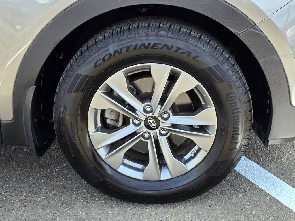 Used 2016 Hyundai Santa Fe Sport w/ Option Group 02 AWD/4WD image 9
