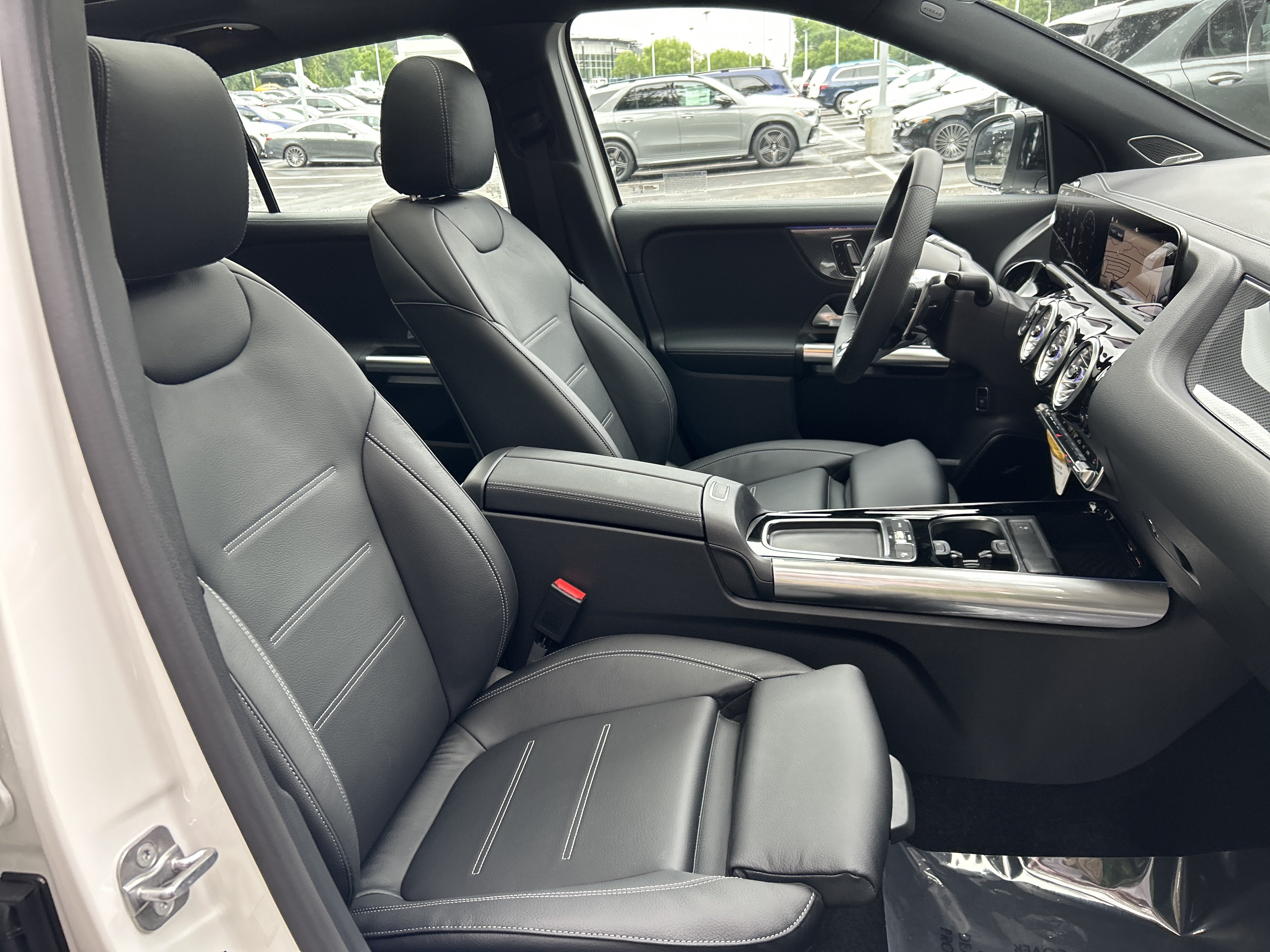 New 2026 Mercedes-Benz GLA 35 AMG 4MATIC image 44