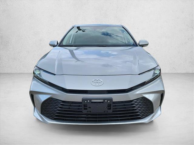 Used 2025 Toyota Camry LE w/ Convenience Package FWD image 2