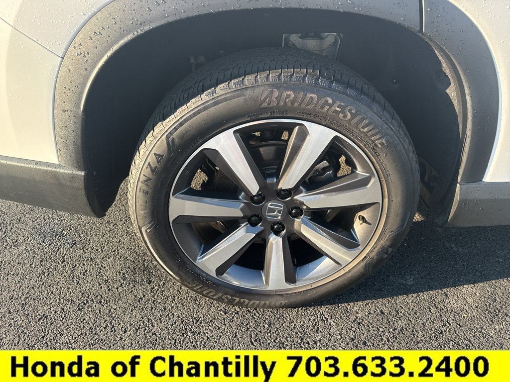 Certified 2025 Honda Pilot Touring image 28
