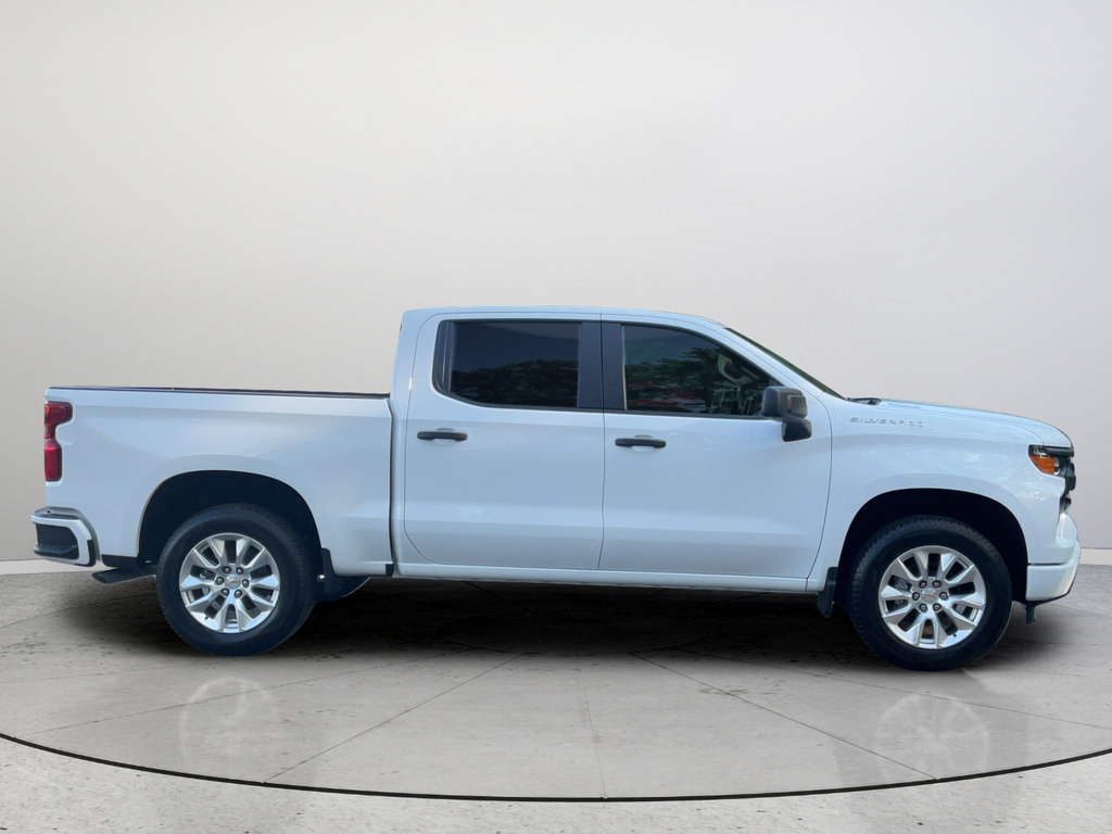 New 2026 Chevrolet Silverado 1500 Custom RWD image 4
