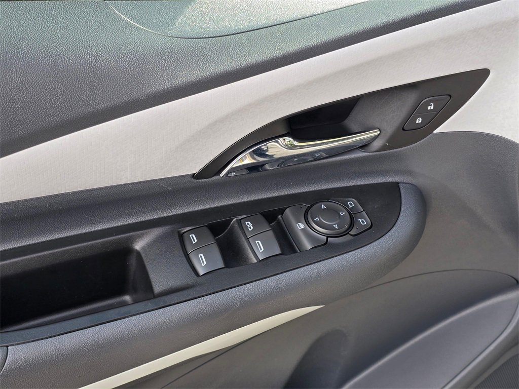 Used 2021 Chevrolet Bolt LT image 21