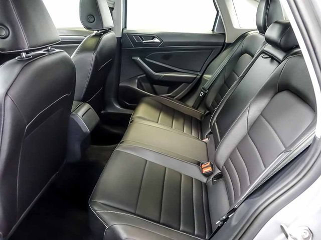Used 2024 Volkswagen Jetta SE FWD image 15