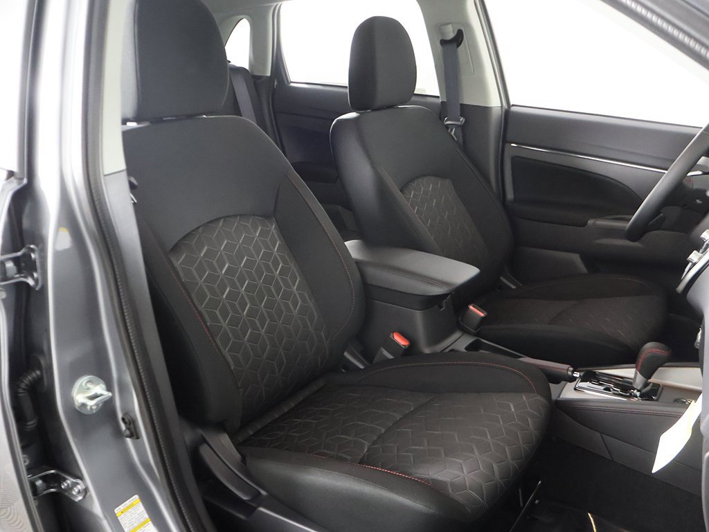 New 2025 Mitsubishi Outlander Sport LE image 26