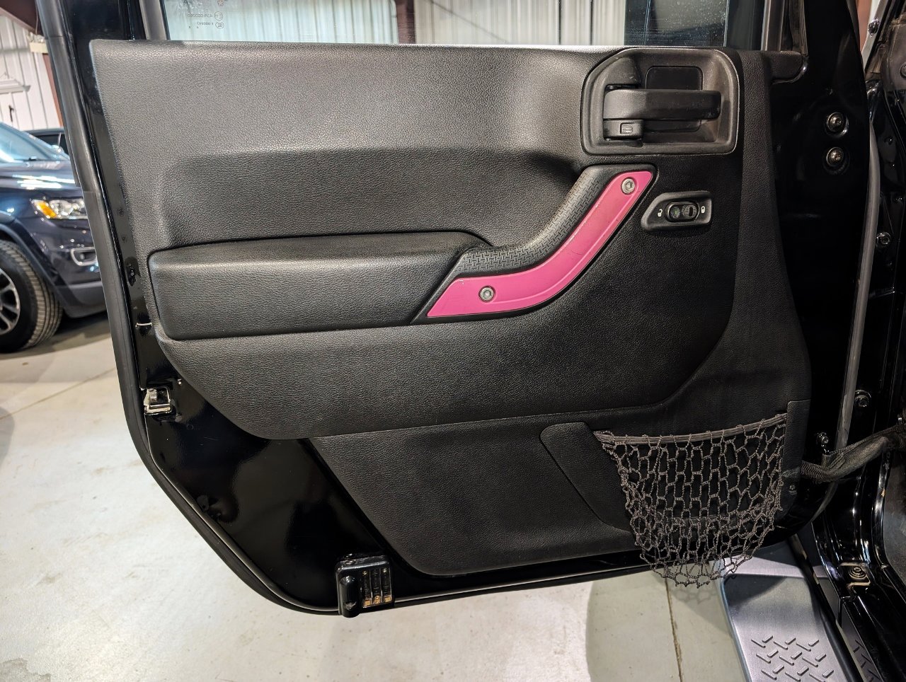 Used 2015 Jeep Wrangler Unlimited Sahara w/ Dual Top Group image 12