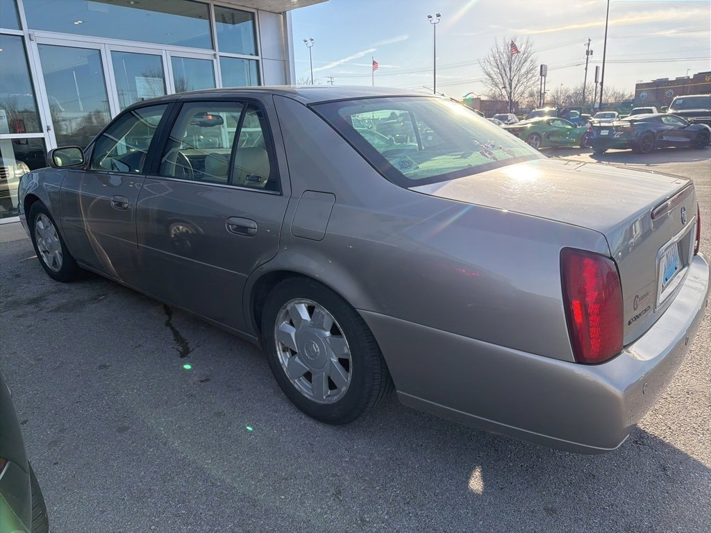 Used 2002 Cadillac De Ville DTS w/ Premium Equipment Pkg image 7