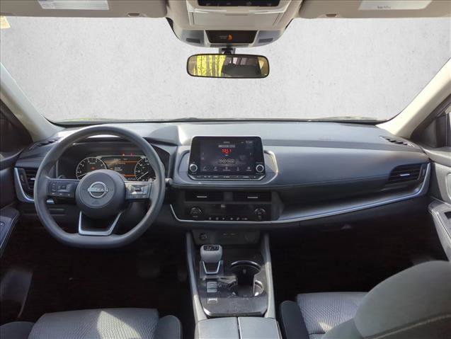 Certified 2024 Nissan Rogue SV FWD image 19