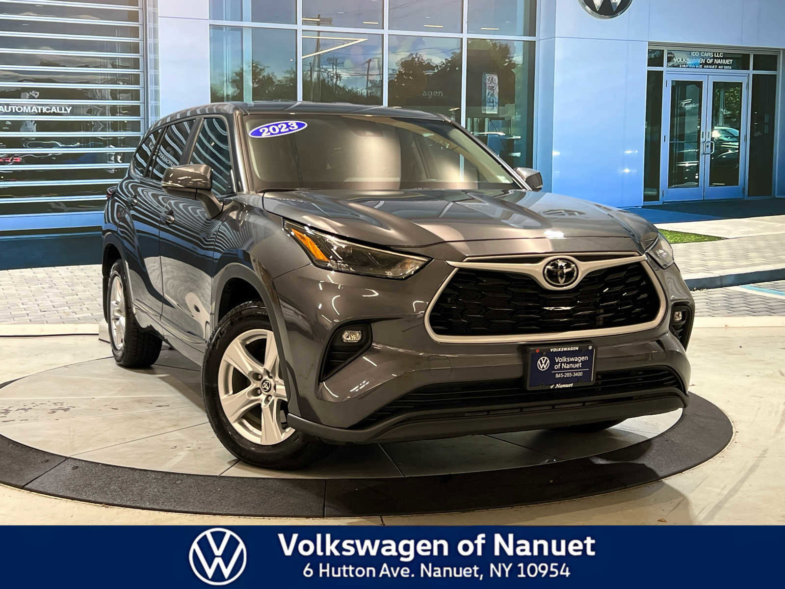 Used 2023 Toyota Highlander LE