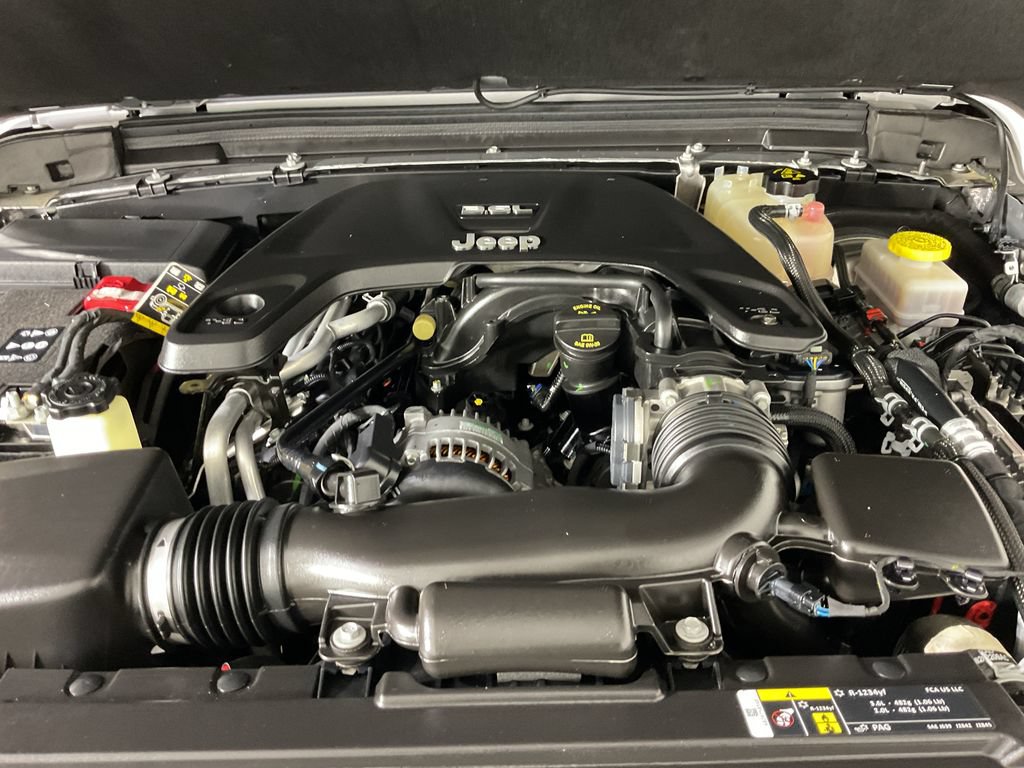 Used 2020 Jeep Wrangler Unlimited Sport AWD/4WD image 25