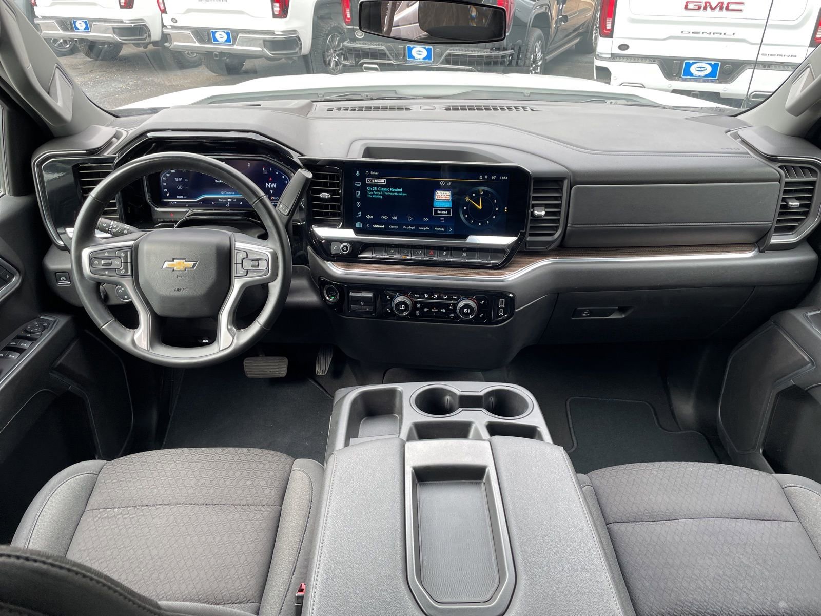 Used 2025 Chevrolet Silverado 1500 LT image 22