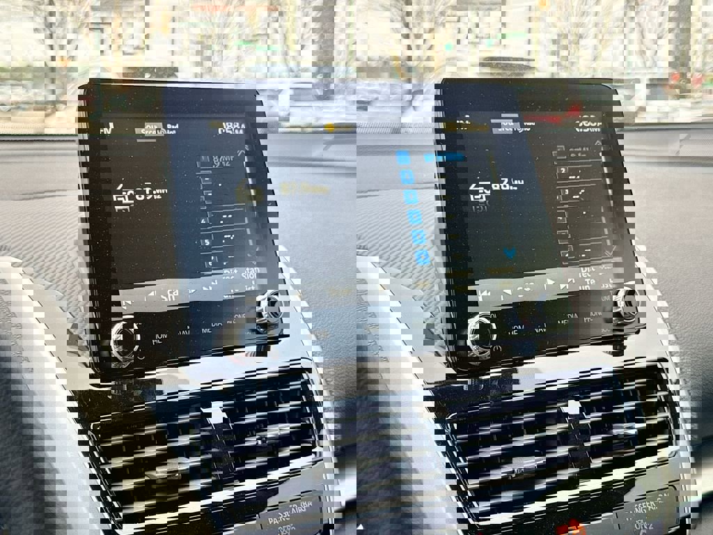 Used 2025 Mitsubishi Eclipse Cross Black Edition image 25