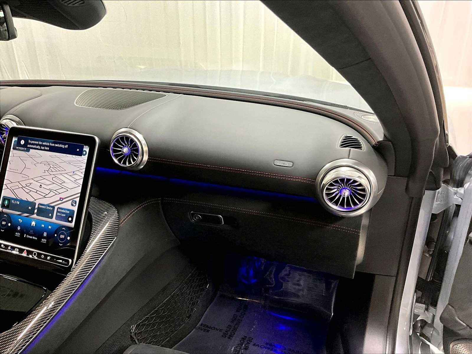 Used 2024 Mercedes-Benz SL 63 AMG 4MATIC image 27