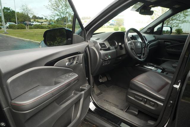 Used 2021 Honda Ridgeline Black Edition image 11