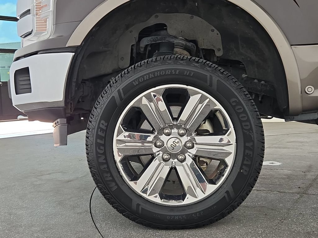 Used 2018 Ford F150 King Ranch w/ Equipment Group 601A Luxury AWD/4WD image 38