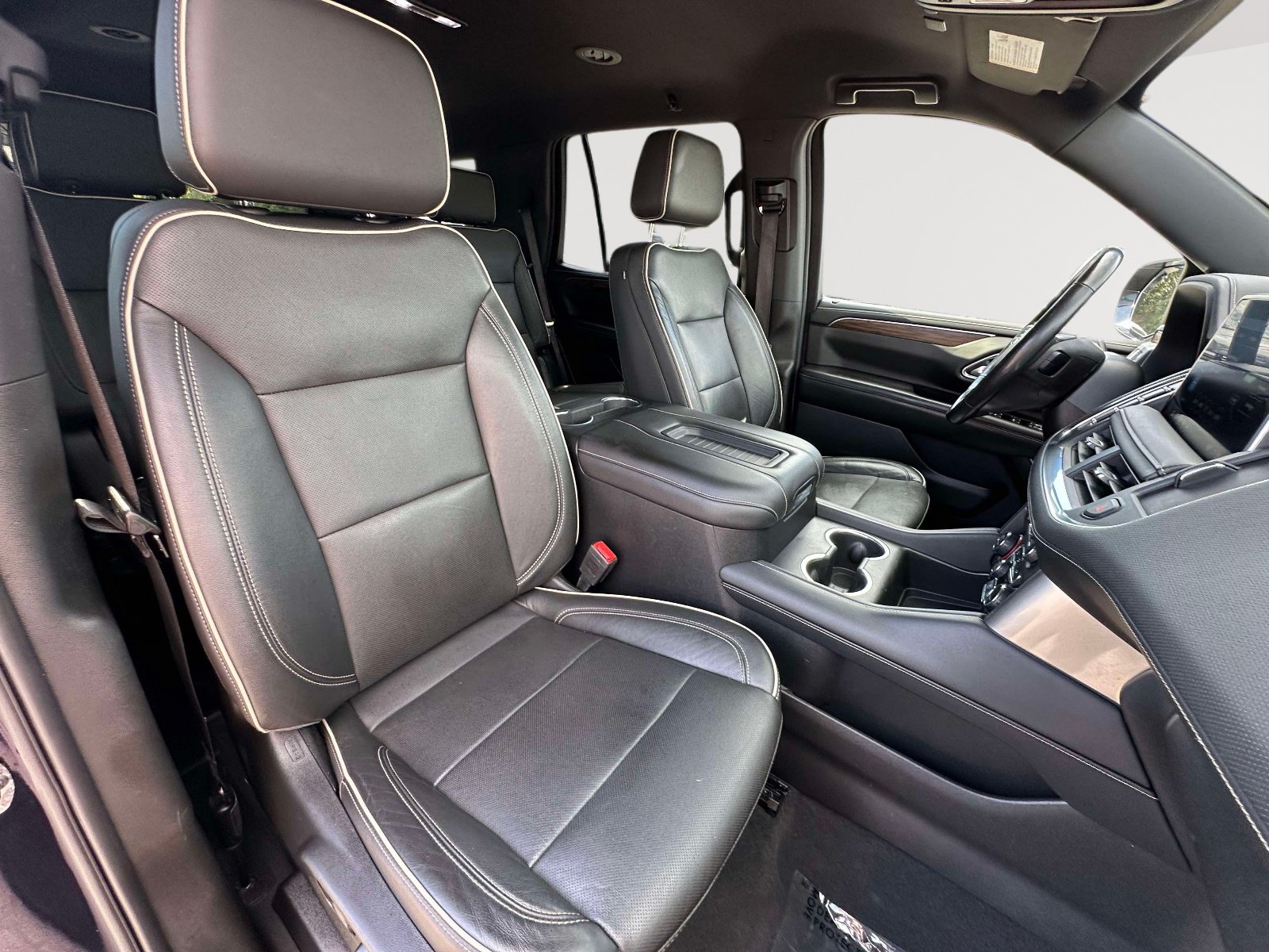 Used 2021 Chevrolet Tahoe Premier AWD/4WD image 28