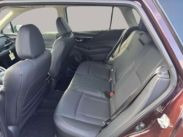 Used 2025 Subaru Outback Limited image 21