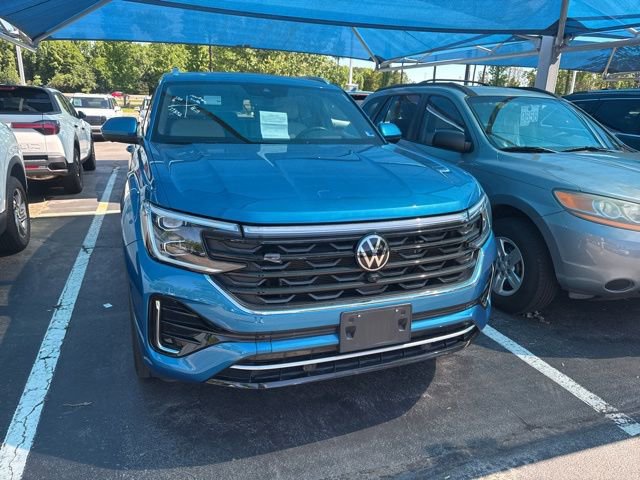 Used 2024 Volkswagen Atlas Cross Sport SEL Premium R-Line AWD/4WD image 2