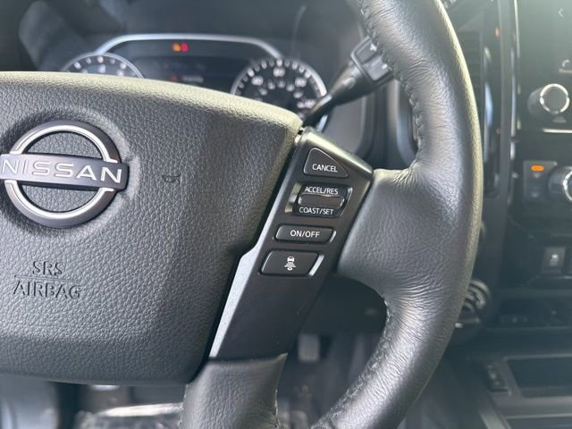Used 2024 Nissan Titan SV w/ SV Convenience Package image 12