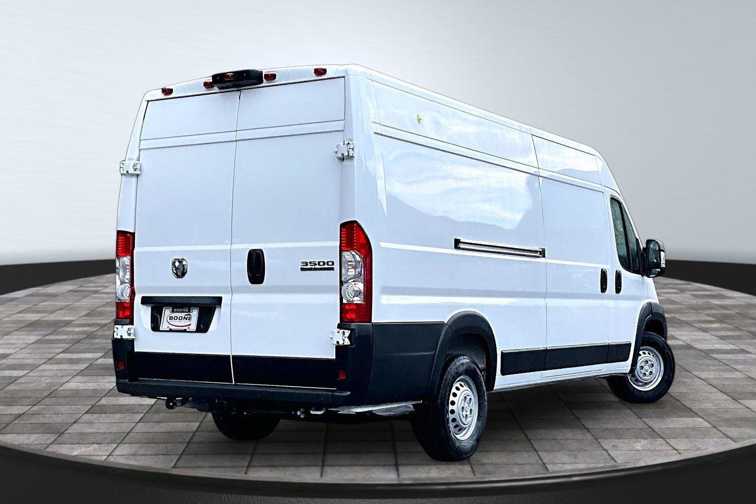 Used 2025 RAM ProMaster 3500 FWD image 13