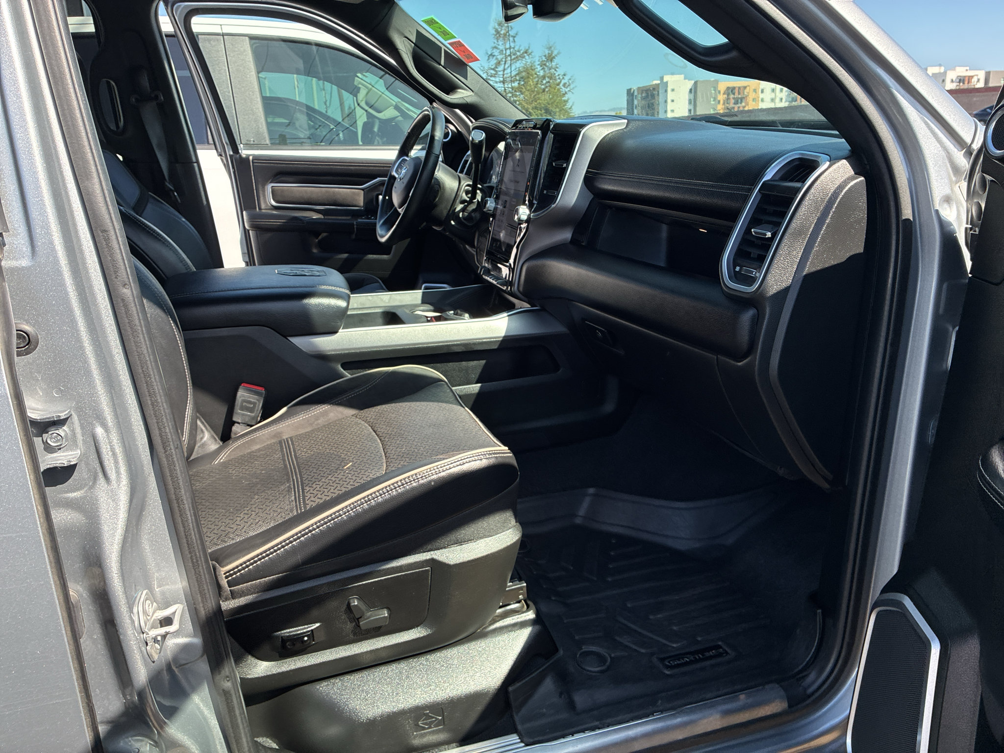 Used 2022 RAM 2500 Laramie AWD/4WD image 54