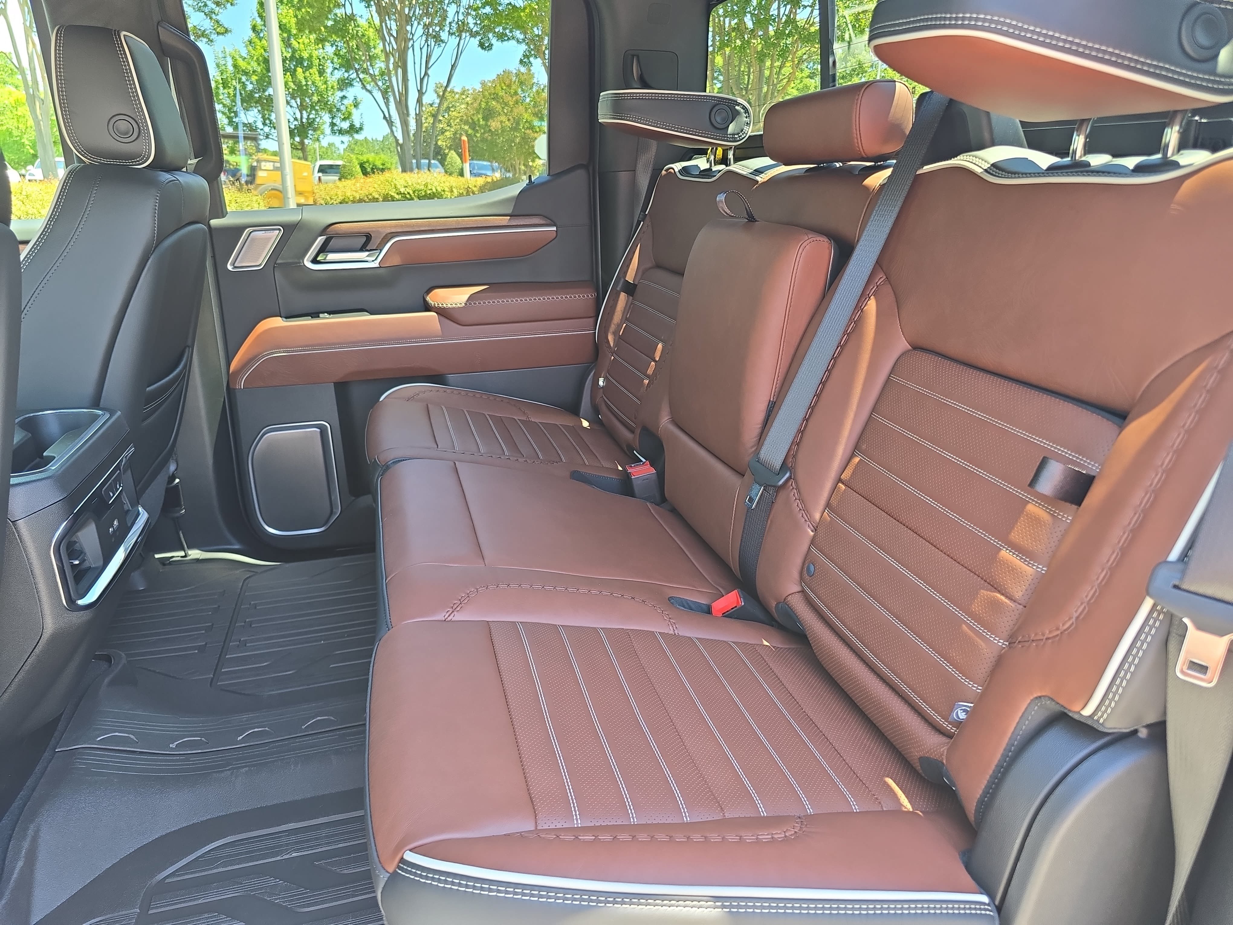 Used 2026 GMC Sierra 1500 Denali Ultimate AWD/4WD image 13