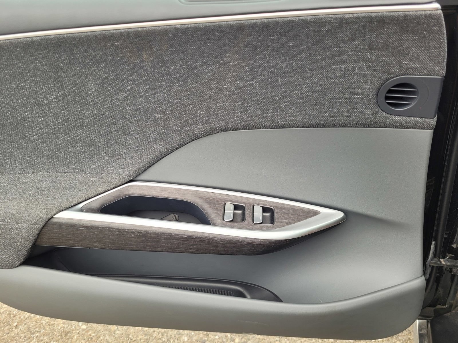 Used 2023 Lucid Air Pure AWD/4WD image 22