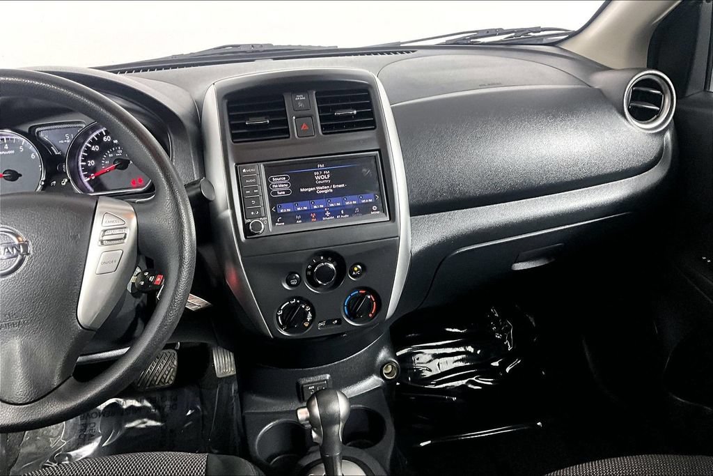 Used 2019 Nissan Versa SV FWD image 6