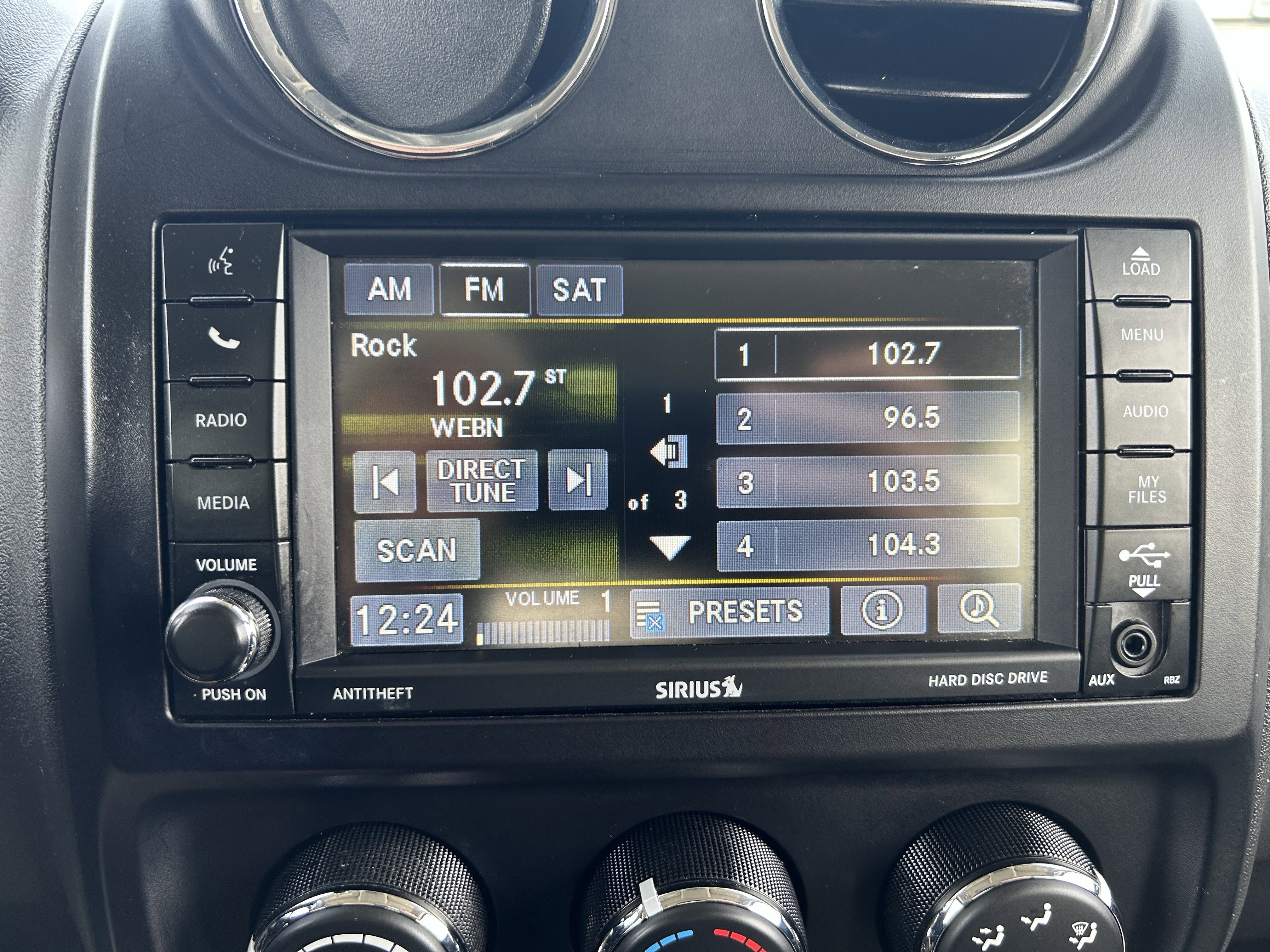 Used 2017 Jeep Patriot High Altitude image 12