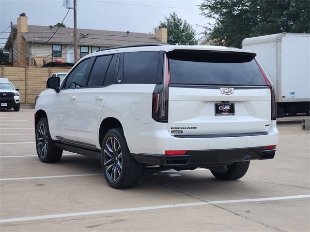 Used 2023 Cadillac Escalade Sport Platinum AWD/4WD image 3