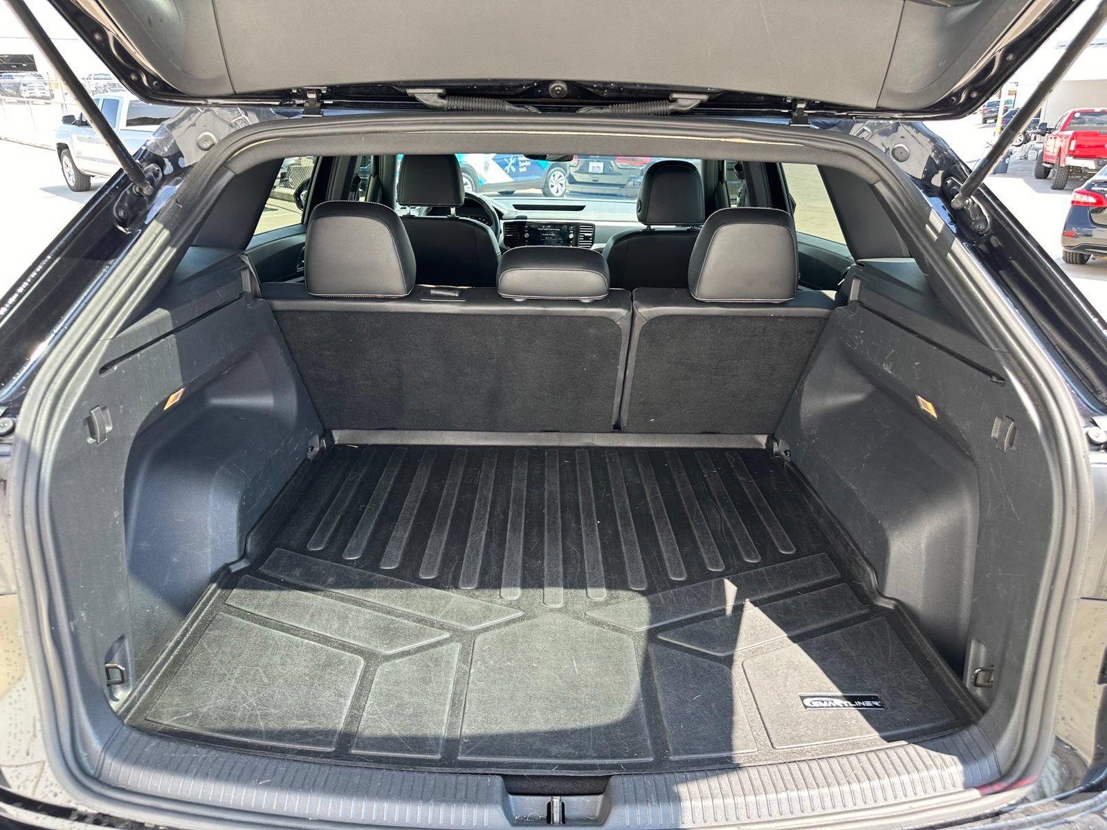 Used 2022 Volkswagen Atlas Cross Sport SE AWD/4WD image 17