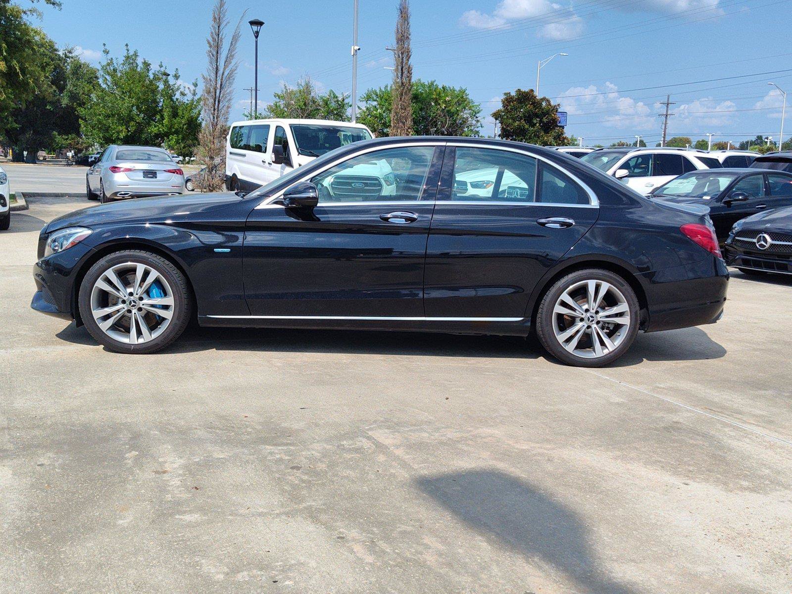 Used 2017 Mercedes-Benz C 350e Sedan image 3