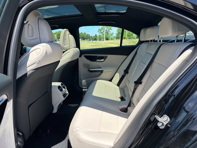 New 2026 Mercedes-Benz C 300 4MATIC Sedan image 16