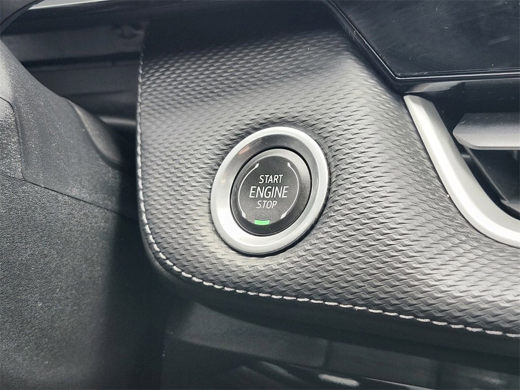 Used 2025 Chevrolet Equinox LT w/ Convenience Package II image 23