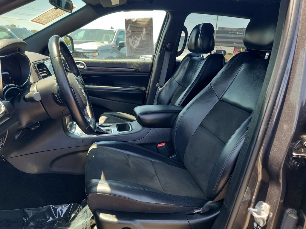 Used 2021 Jeep Grand Cherokee Laredo X AWD/4WD image 19