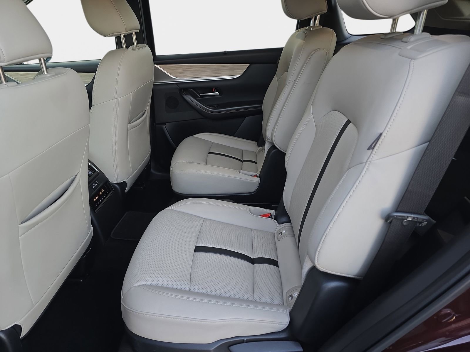 Used 2025 MAZDA CX-90 3.3 Turbo w/ Premium Sport Pkg image 18