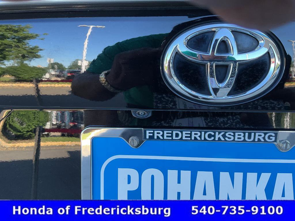 Used 2020 Toyota RAV4 Limited AWD/4WD image 14