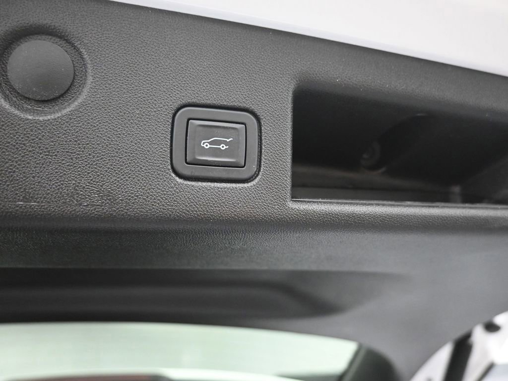 Certified 2024 Chevrolet Equinox Premier image 13