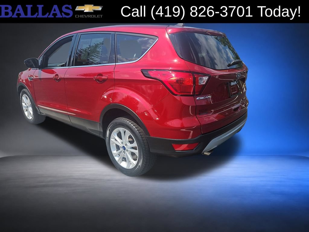 Used 2019 Ford Escape SE FWD image 3