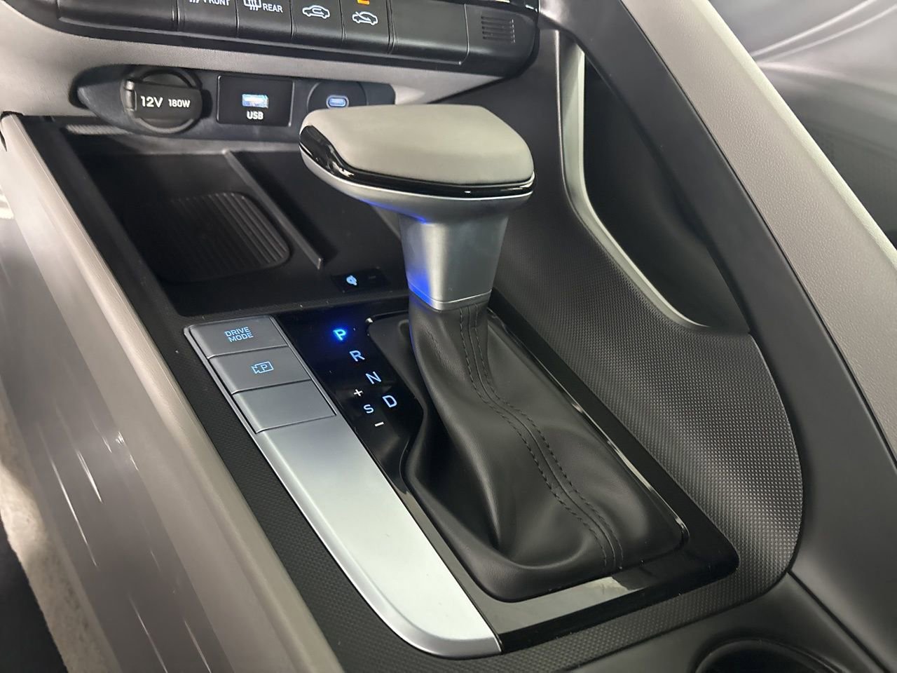 Used 2026 Hyundai Elantra Sport w/ Cargo Package image 16