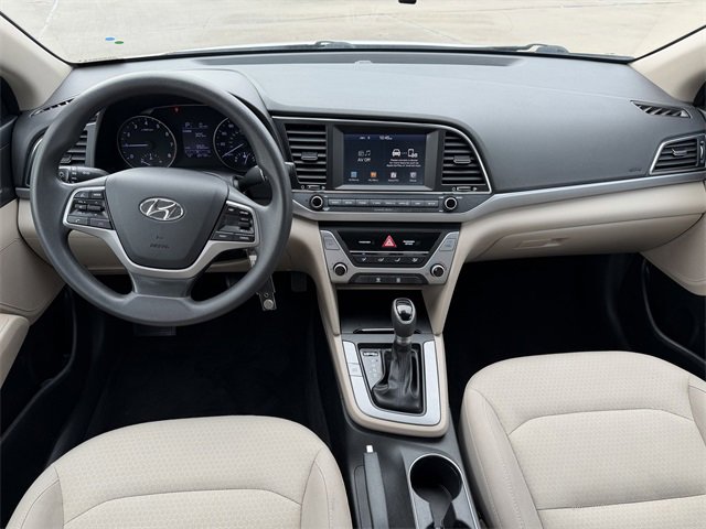 Used 2017 Hyundai Elantra SE image 9