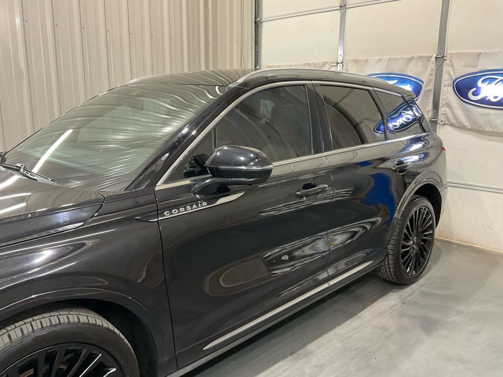 Used 2021 Lincoln Corsair Reserve w/ Equipment Group 201A image 5