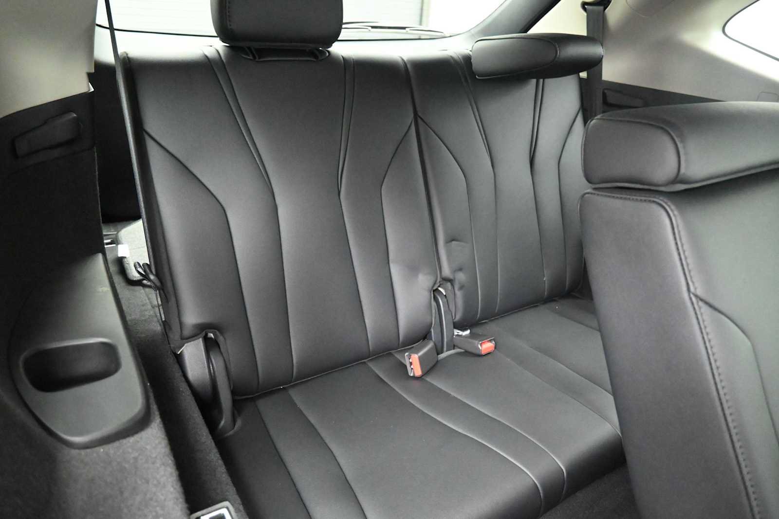 Used 2024 Acura MDX SH-AWD image 26